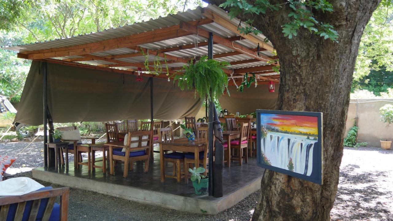 咖姆吉拉酒店 利文斯顿 外观 照片